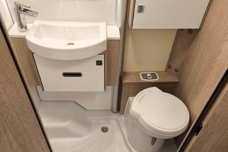 Bad, Toilette, Schwenkwand