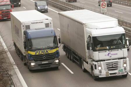 Elefantenrennen, Lkw, Überholen