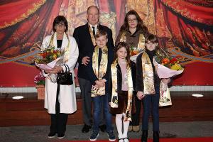 Jacques und Gabriella von Monaco: Familienausflug zum Zirkusfestival