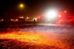 Starke Winde an der Westküste der USA könnten die Feuer erneut anfachen. (Foto aktuell)
