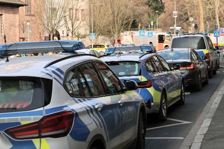 Nach dem Messerangriff in Aschaffenburg sind nun die Behörden gefragt.