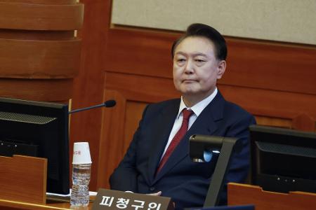 Die Ermittler der Anti-Korruptionsbehörde CIO haben den Fall Yoon Suk Yeol an die Staatsanwaltschaft übergeben. Die Ermittler der Anti-Korruptionsbehörde CIO haben den Fall Yoon Suk Yeol an die Staatsanwaltschaft übergeben.