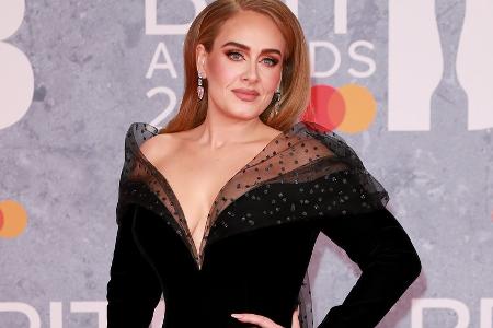 Sängerin Adele: Ehemaliges Heim durch Spuk-Geschichten unverkäuflich? Sängerin Adele: Ehemaliges Heim durch Spuk-Geschichten unverkäuflich?