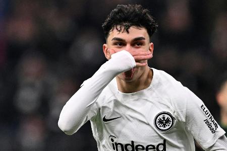 Sturmjuwel Uzun brilliert - Wahi als Marmoush-Ersatz im Anflug?