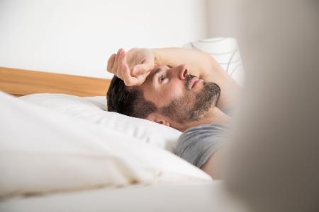 Wenn die Gedanken beim Einschlafen keine Ruhe geben, kann die Wenn die Gedanken beim Einschlafen keine Ruhe geben, kann die