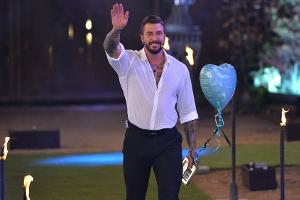 Mischa Mayer: Baby-Glück nach über 35-Stunden-Wehen