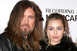 Miley Cyrus hat "kein Interesse" mehr an Beziehung zu ihrem Vater