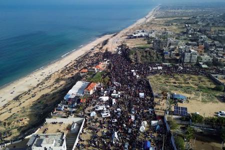 US-Präsident Trump hat die Umsiedlung von Bewohnern Gazas in arabische Länder angeregt. 