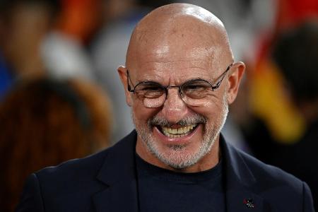 Spanien: De la Fuente bleibt Nationaltrainer bis 2028 Spanien: De la Fuente bleibt Nationaltrainer bis 2028