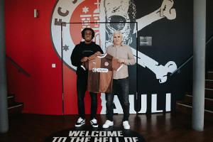 FC St. Pauli macht Aigbekaen zum Profi