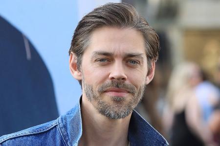 Brände in L.A.: Tom Payne denkt über Umzug nach Deutschland nach Brände in L.A.: Tom Payne denkt über Umzug nach Deutschland nach