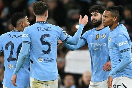 ManCity rettet sich in die Zwischenrunde - Liverpool Erster ManCity rettet sich in die Zwischenrunde - Liverpool Erster