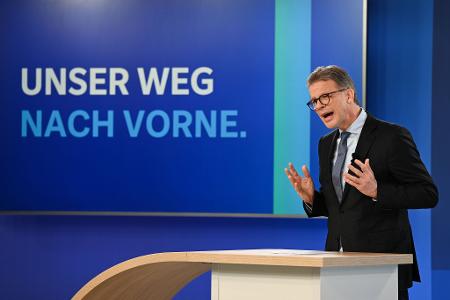 Feilt an der 