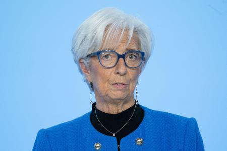 Euro-Währungshüter senken Zinsen weiter