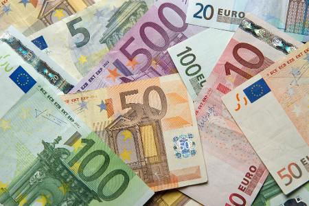Die Geldscheine im Euroraum sollen ein neues Design bekommen (Archivbild)
