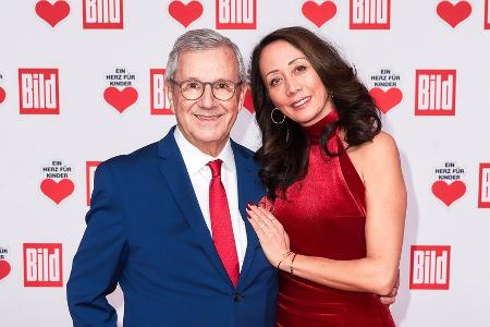 Jan Hofer hat Geburtstag: Moderator wird immer mehr zum TikTok-Star Jan Hofer hat Geburtstag: Moderator wird immer mehr zum TikTok-Star