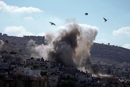 Explosion bei israelischem Militäreinsatz in Dschenin. (Archivbild)