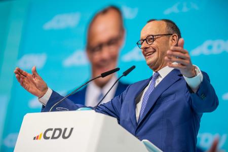 Unionskanzlerkandidat Merz will härtere Regeln für die Migration.