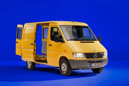 02/2025 Mercedes Sprinter Geburtstag 3 Generationen
