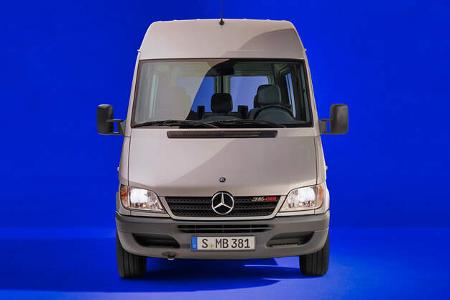02/2025 Mercedes Sprinter Geburtstag 3 Generationen