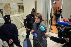 Adèle Haenel hatte Ruggia 2019 vorgeworfen, während der Dreharbeiten zum Film "Les Diables" (deutsch: "Kleine Teufel") mehrfach übergriffig geworden zu sein und sie angefasst zu haben. 