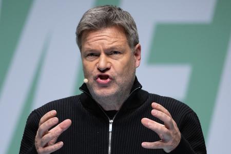 Habecks Formulierungen zur Migration haben Widerstand ausgelöst in den eigenen Reihen. 
