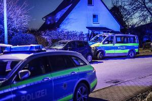Polizei: Mutter soll Söhne und sich selbst getötet haben