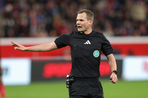 Erste VAR-Durchsage: Schiedsrichter Braun zieht positives Fazit