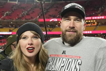 Taylor Swift unterstützt Travis Kelce beim Super Bowl Taylor Swift unterstützt Travis Kelce beim Super Bowl