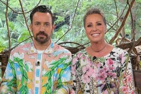 Dschungelcamp-Outfits von Sonja Zietlow und Jan Köppen unterm Hammer Dschungelcamp-Outfits von Sonja Zietlow und Jan Köppen unterm Hammer
