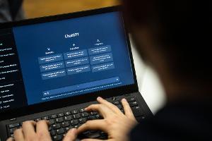OpenAI, das Unternehmen hinter ChatGPT, wird sein erstes deutsches Büro in München eröffnen.