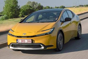 Mehr Funktionen für den Hybrid-Pionier