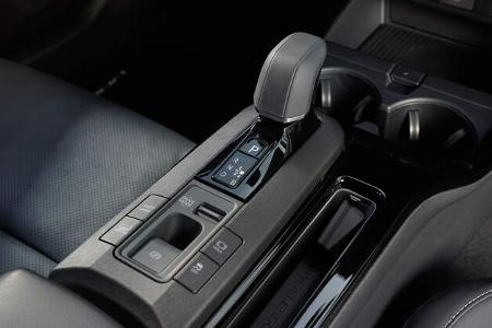 02/2025 Toyota Prius PHEV Modellpflege