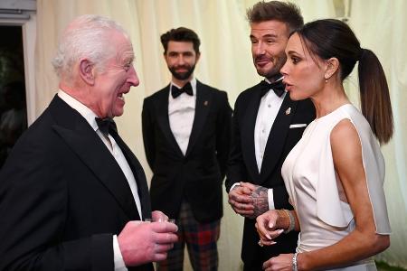 König Charles genießt Abend mit David und Victoria Beckham König Charles genießt Abend mit David und Victoria Beckham