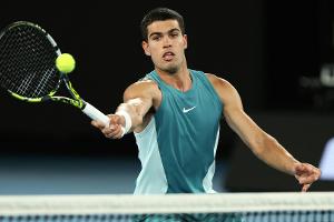 Alcaraz gewinnt enges Rotterdam-Finale