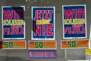 Der Modekonzern Esprit meldete im Sommer 2024 Insolvenz für sein Europageschäft an. Bis Anfang des Jahres schlossen alle Filialen in Deutschland.