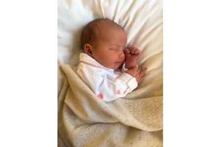 Der volle Name der Prinzessin lautet Ines Marie Lilian Silvia. Der volle Name der Prinzessin lautet Ines Marie Lilian Silvia.