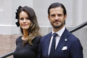 Sofia und Carl Philip von Schweden teilen erstes Foto ihrer Tochter