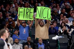 Proteste in Dallas: Mavericks werfen Fans aus der Halle