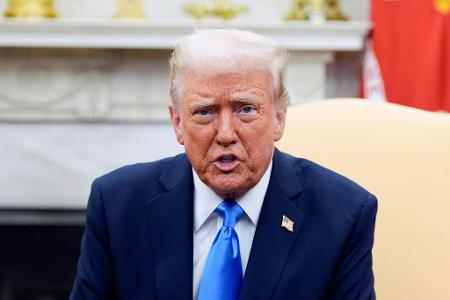 US-Präsident Trump hält trotz eines internationalen Aufschreis an den Plänen fest, dass die USA die Kontrolle über den Gazastreifen übernehmen sollen. 