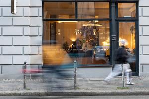 Viele Menschen geben der Studie zufolge Cafés oder Restaurant als Grund für den Besuch der Innenstadt an.