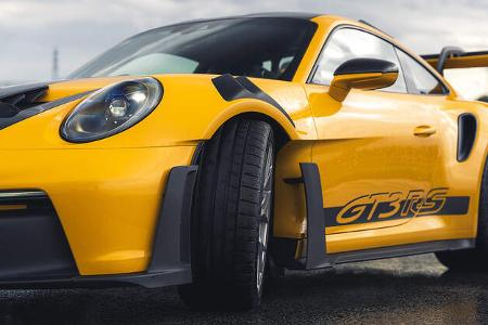 Porsche 911 992 GT3 RS mit Michelin Pilot Sport S5 Sportreifen Porsche 911 992 GT3 RS mit Michelin Pilot Sport S5 Sportreifen