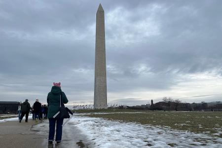 Der Protest vor Trumps Amtseinführung in Washington im Januar fiel eher mager aus. (Archivbild) Der Protest vor Trumps Amtseinführung in Washington im Januar fiel eher mager aus. (Archivbild)