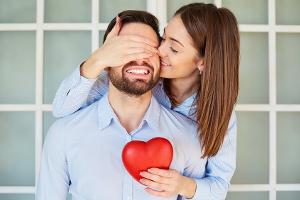 So können Paare den Valentinstag genießen