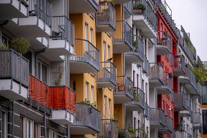 Der BGH will klären, ob Gemeinschaftskosten von WOhnungseigentümern auch zulasten einzelner Eigentümer umverteilt werden dürfen.