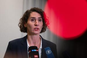 Knackpunkt für die EVG war vor allem die lange Laufzeit, die nun 33 Monate beträgt.