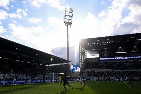 Sondertrikot: Darmstadt setzt Zeichen für die Demokratie Sondertrikot: Darmstadt setzt Zeichen für die Demokratie