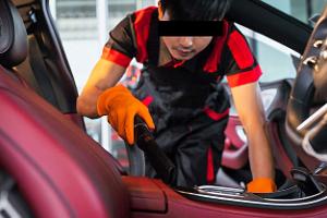Ladendiebe müssen Autos waschen