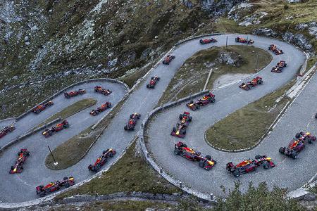 Sebastien Buemi - Red Bull - Showrun - Gotthard-Pass - RB8 - 2017