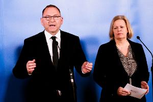 Die Gewerkschaften Verdi und dbb verhandeln mit Bund und Kommunen. (Archivbild)
